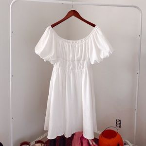 NWOT White Puff Sleeve Dress